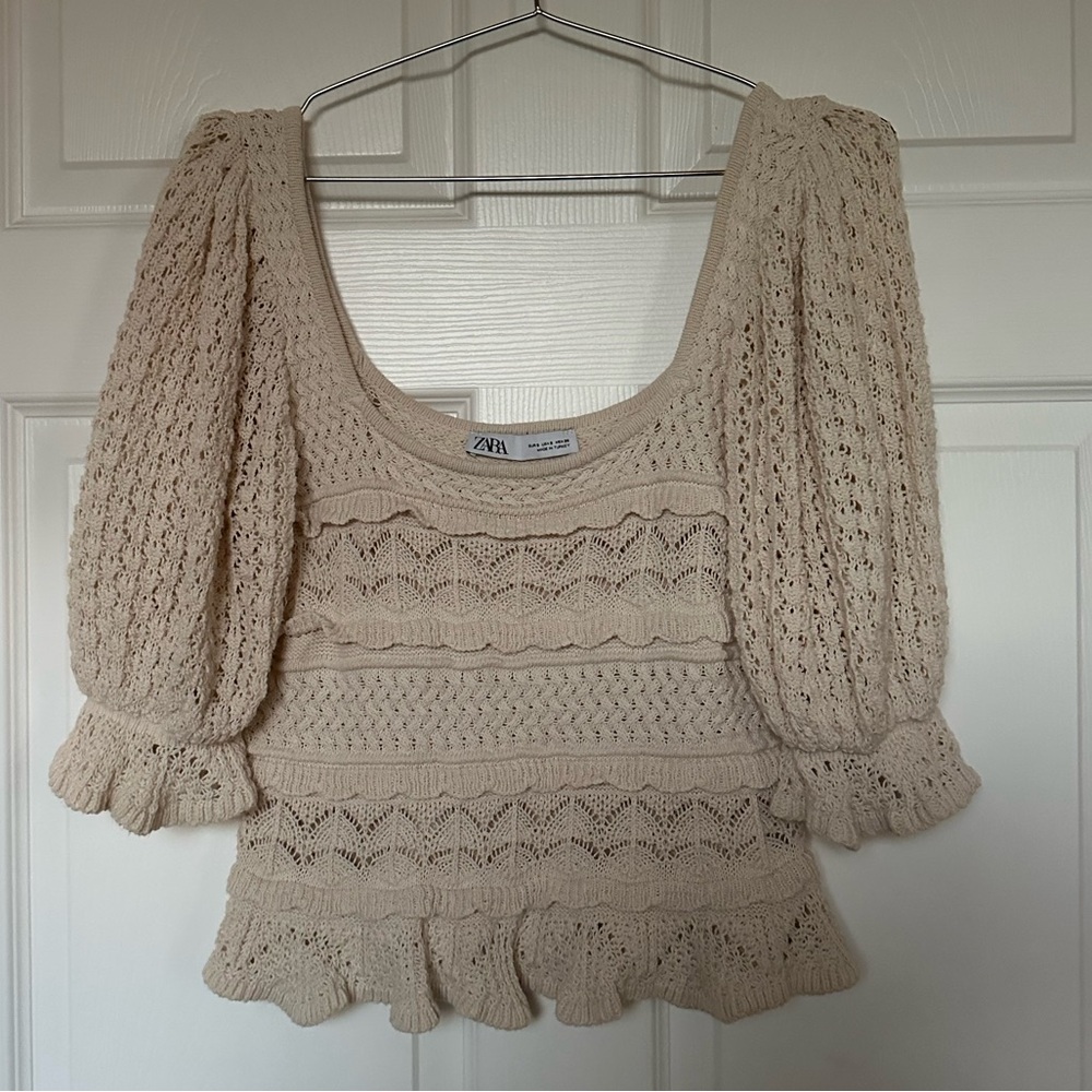 Zara Beige Crochet Puff Sleeve Top